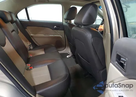 2010 Mercury Milan Premier z USA, uszkodzony, nr VIN 3MEHM0JA6AR654290